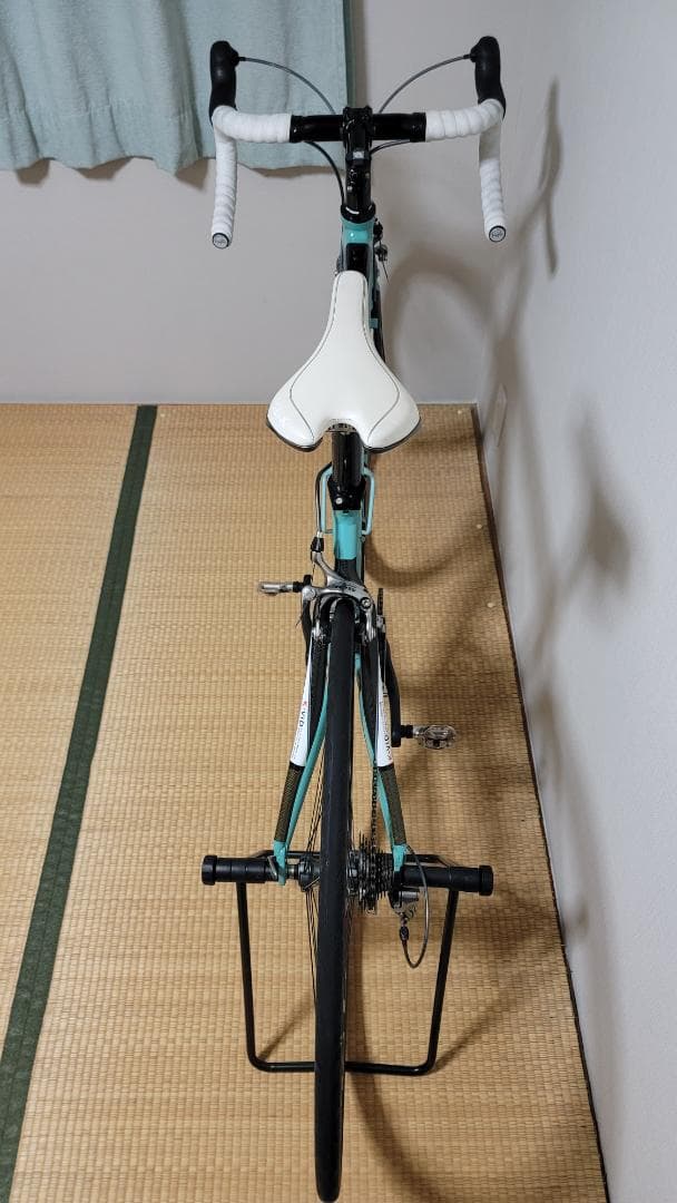 ビアンキVIA NIRONE7 Alu hydro105改 ホイールカーボン