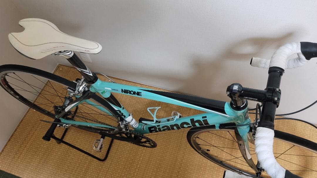 ビアンキVIA NIRONE7 Alu hydro105改 ホイールカーボン