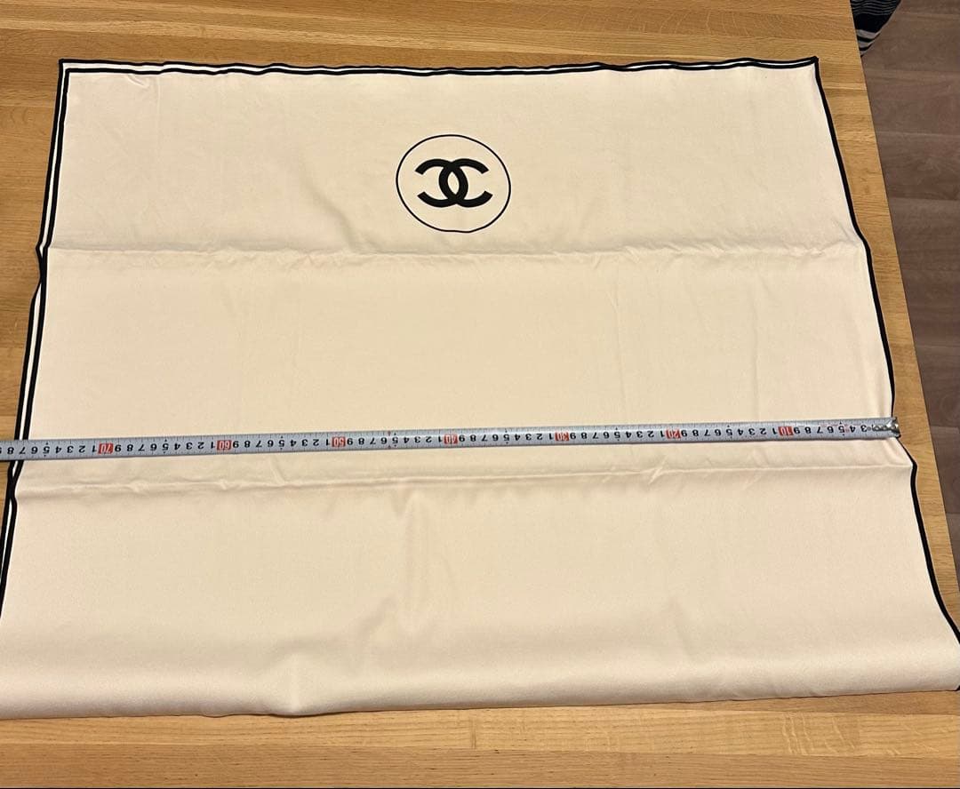 CHANEL ノベルティ　ブランケット【新品未使用】ですが少し汚れあり