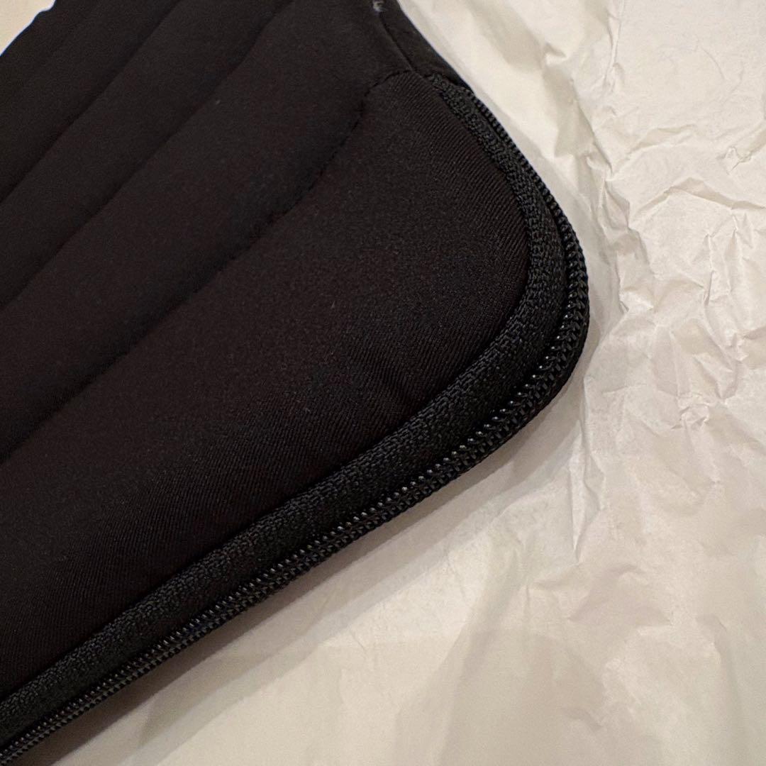 新品未使用　CHANELシャネル パソコンケース