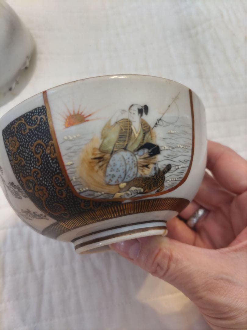 骨董品　九谷焼　鉄線茶碗　２個　鶴亀　お蔵より発見！