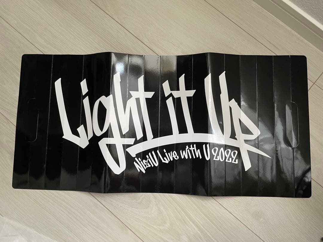 希少　NiziU＊Light it up あやか直筆サインうちわ＊おまけ付き