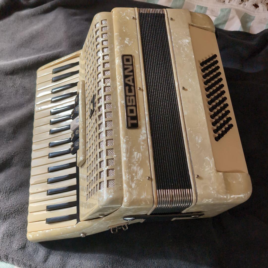 toscano アコーディオン