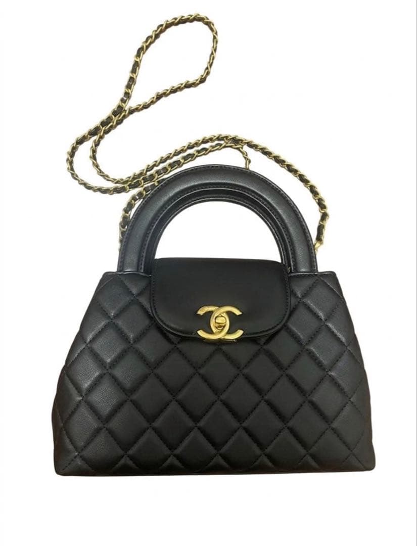 CHANEL ブラック キルティング ハンドバッグ　ノベルティ CC ロゴ