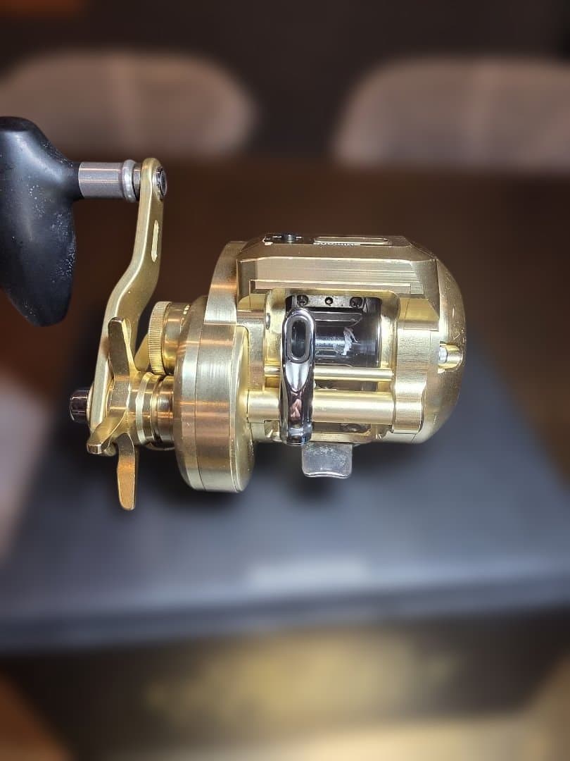 SHIMANO OCEA CONQUEST CT300HG ベイトリール