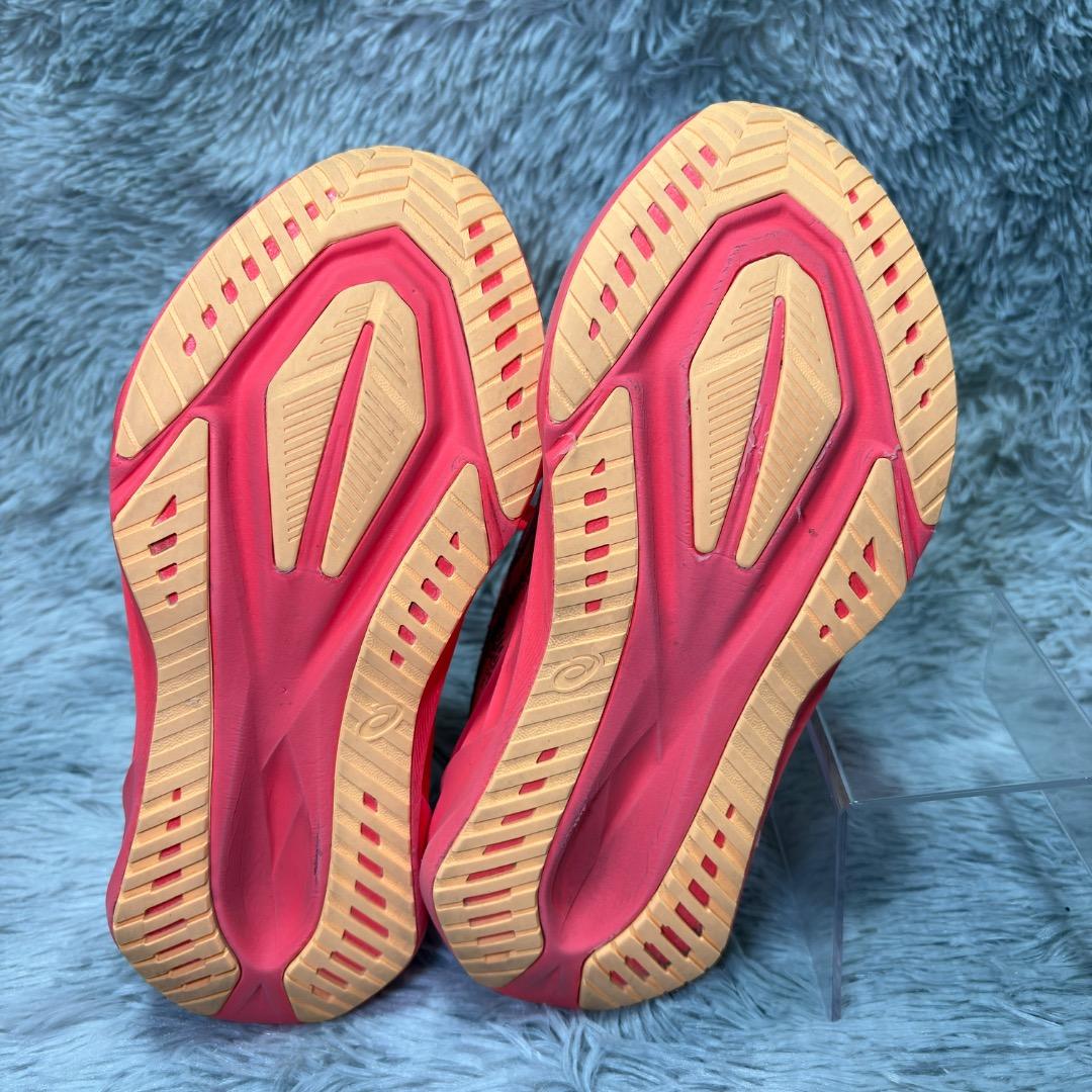 極美品✨asics 23.5cm ノヴァブラスト5 赤 フラッシュレッド