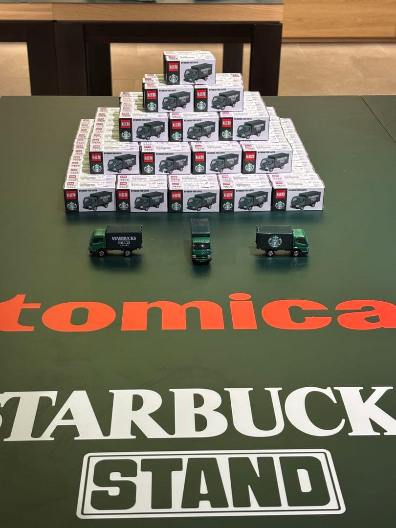 STARBUCKS STAND by BEAMS TOMICA トミカ