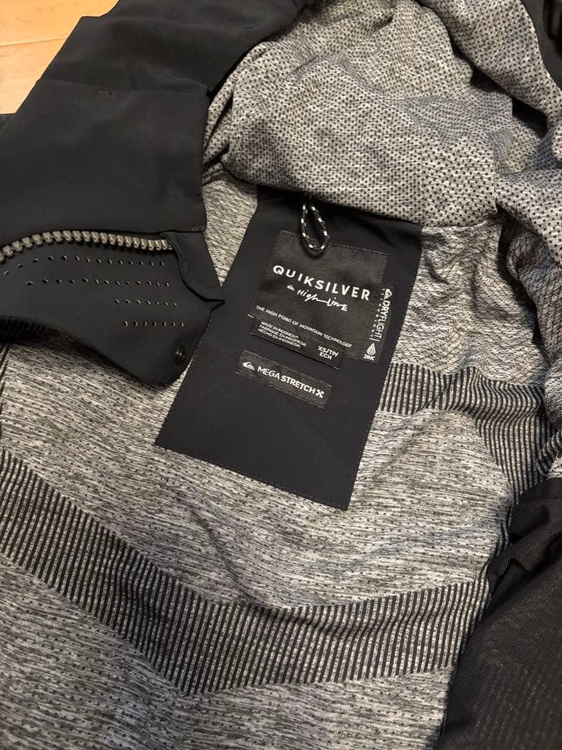 【QUIKSILVER】HIGHLINE 上下セットsize:XS 【SALE】