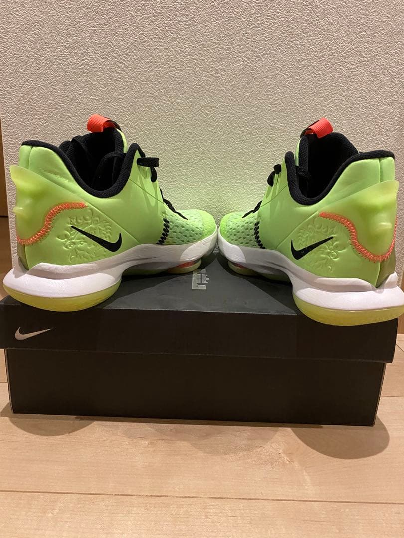 LEBRON WITNESS 5 ナイキ レブロン ウィットネス 5