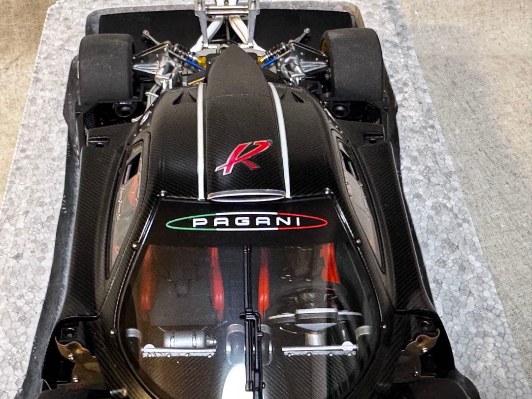 ミニカー Pagani Zonda R 1/18 AUTOart