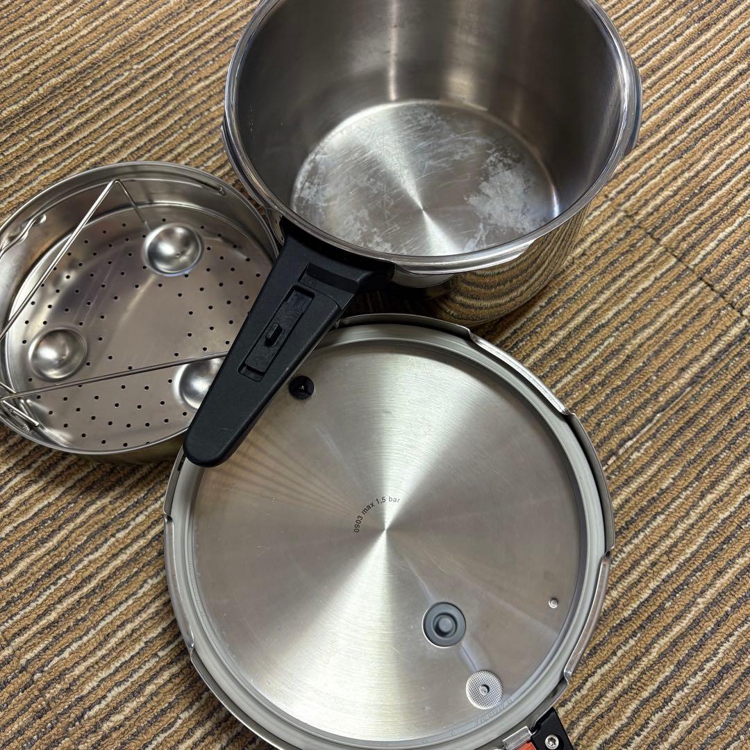 WMF 3.0L 圧力鍋　パーフェクト　中古