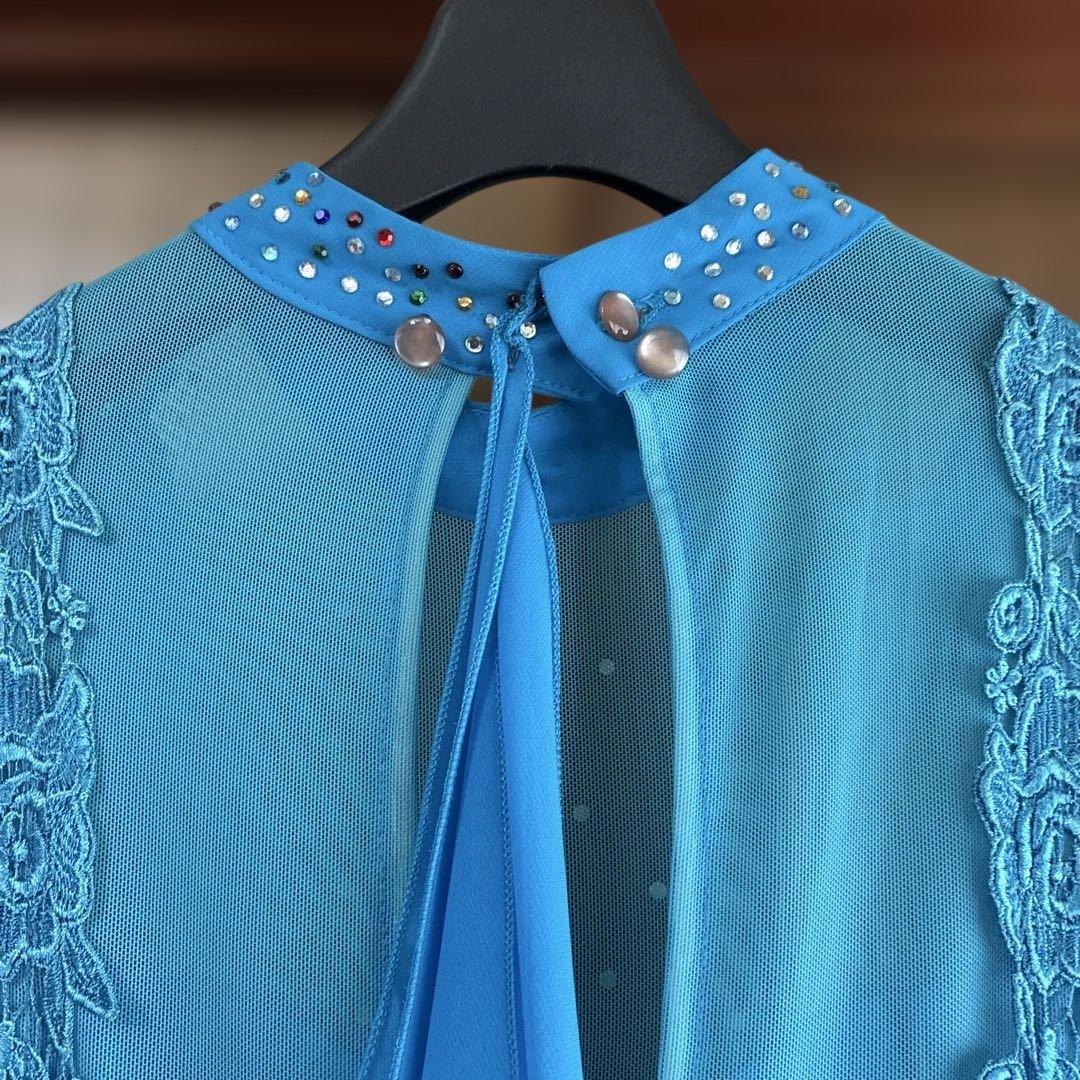 青いシフォンの社交ダンスドレス