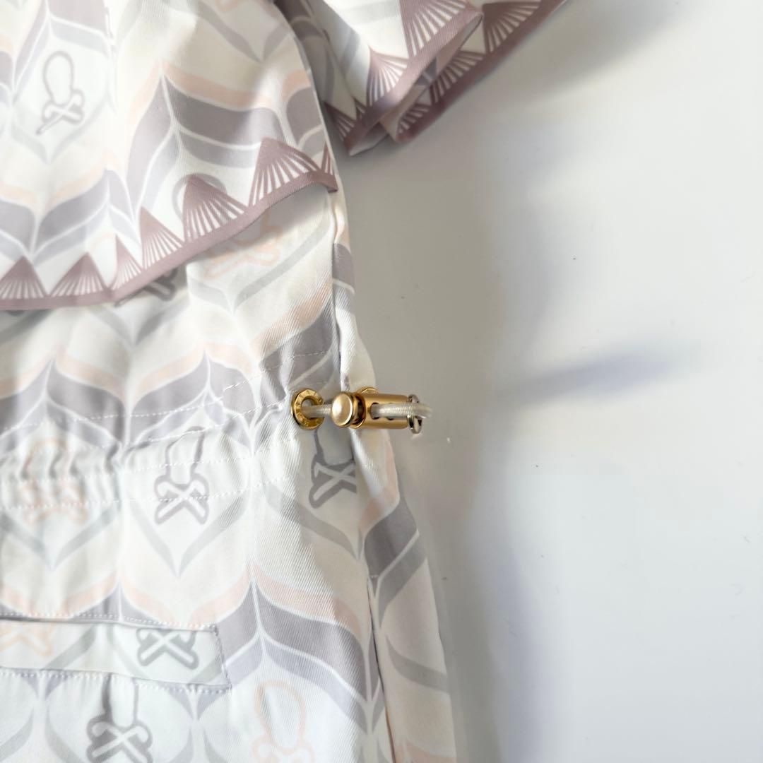 マークアンドロナ　Vase Hooded Vent Dress 2025SS