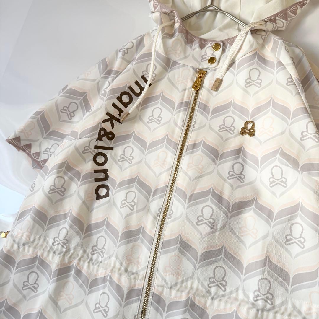 マークアンドロナ　Vase Hooded Vent Dress 2025SS