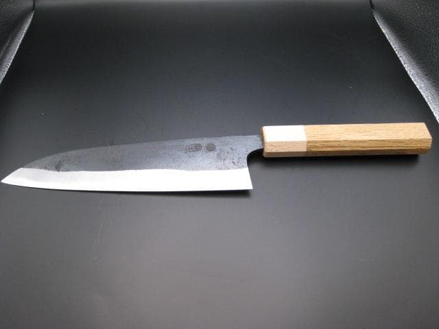 [新品未使用] 三徳包丁180mm 黒打ち仕上げ 白紙1号 樫 八角