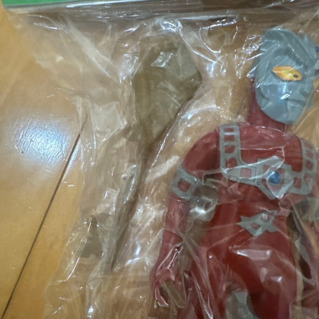 にせアストラ（ウルトラマンキー付）怪獣郷
