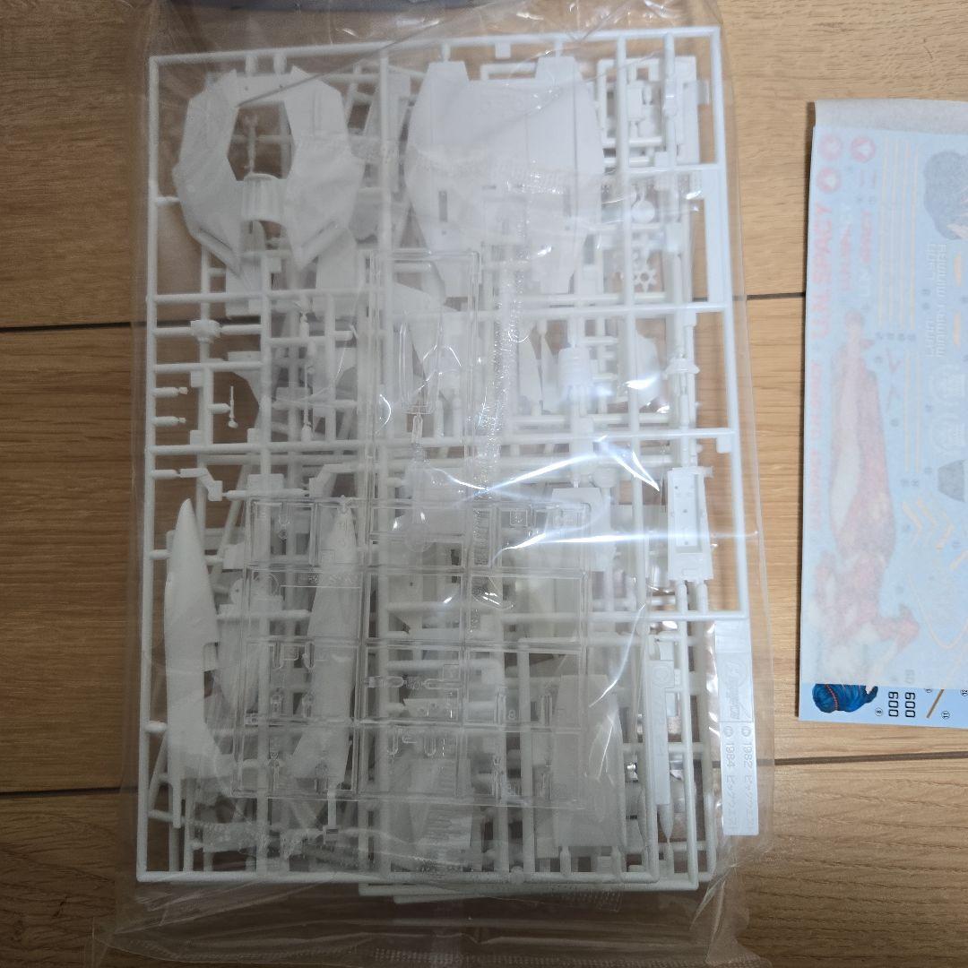 マクロス プラモデル5個+デカールセット VF-1J VF-1D VF-19A