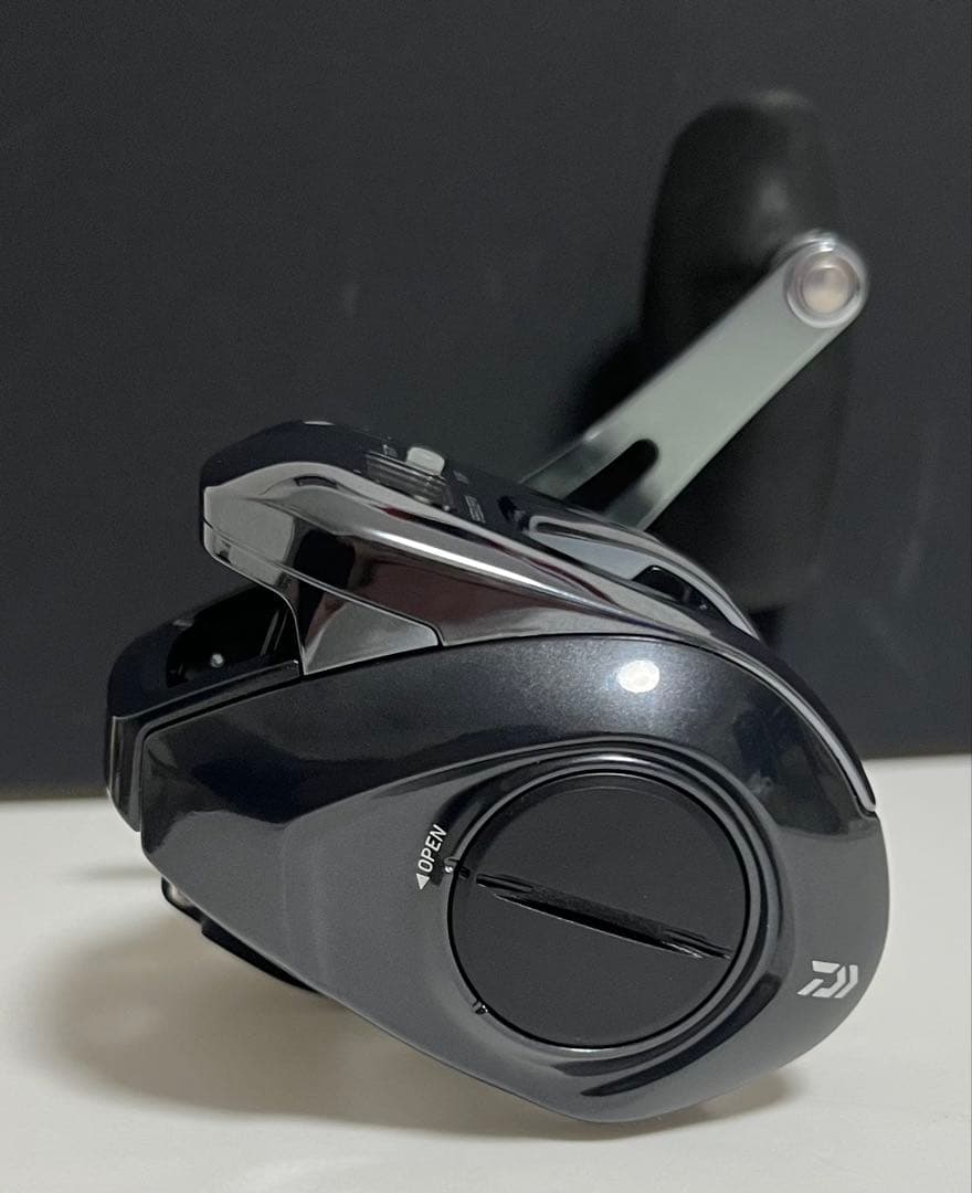 ダイワ ティエラIC 300-C DAIWA ジギング 右巻き 美品