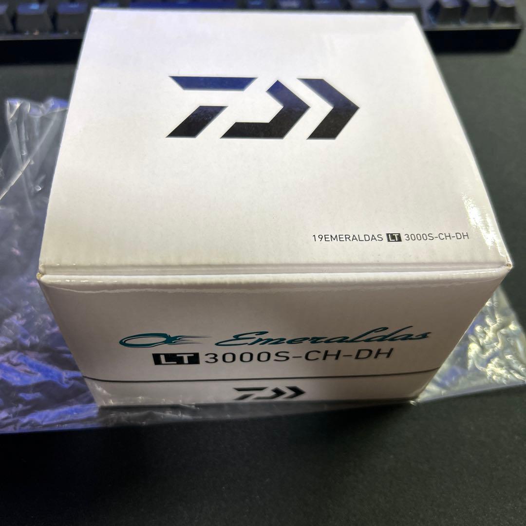 DAIWA 19 エメラルダス LT3000S-CH-DH