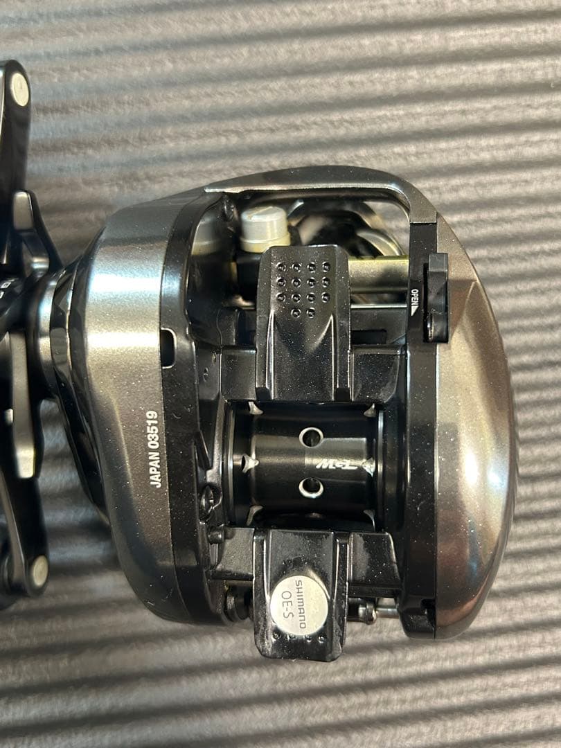 シマノ 16アンタレスDCHG 右ハンドル