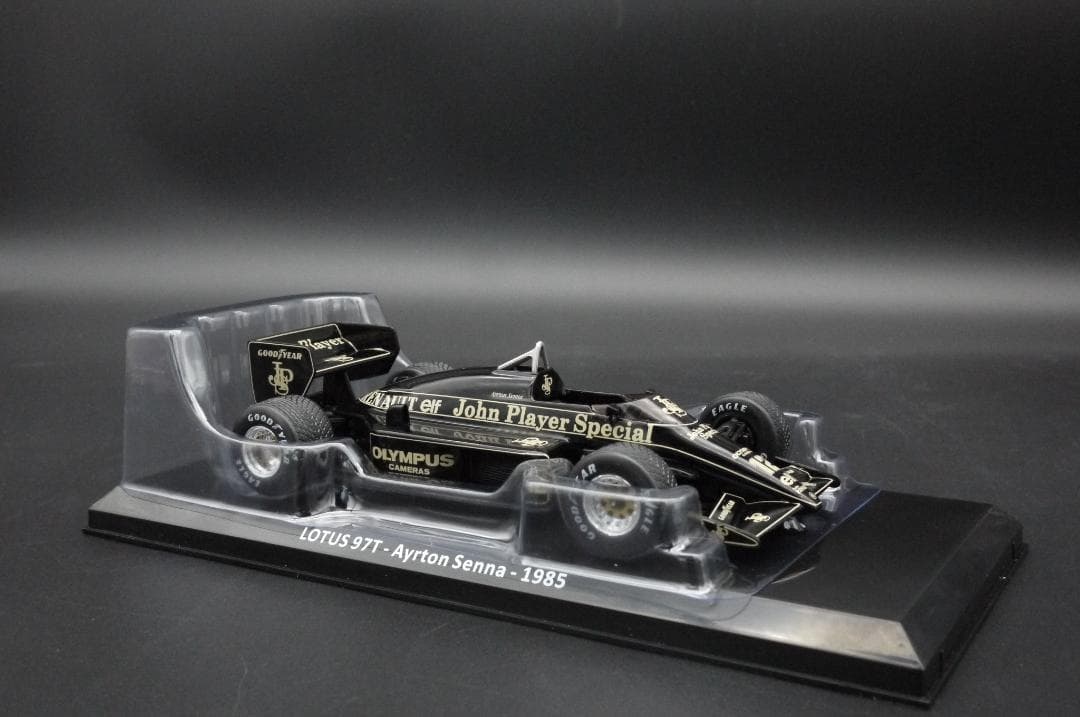 1/24 ロータス 97T JPS仕様 アイルトン セナ