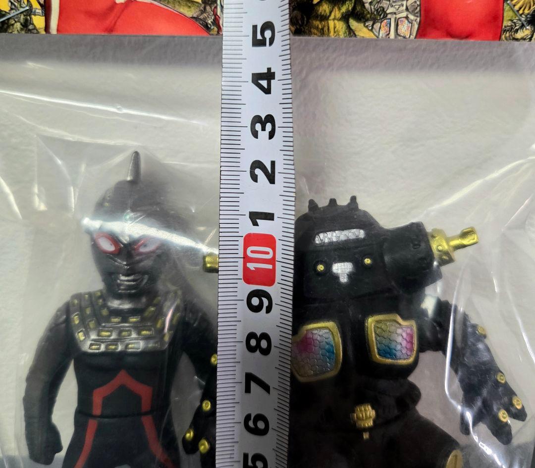 怪獣倉庫シリーズ ウルトラ セブン & キングジョー BEAMS限定ブラック