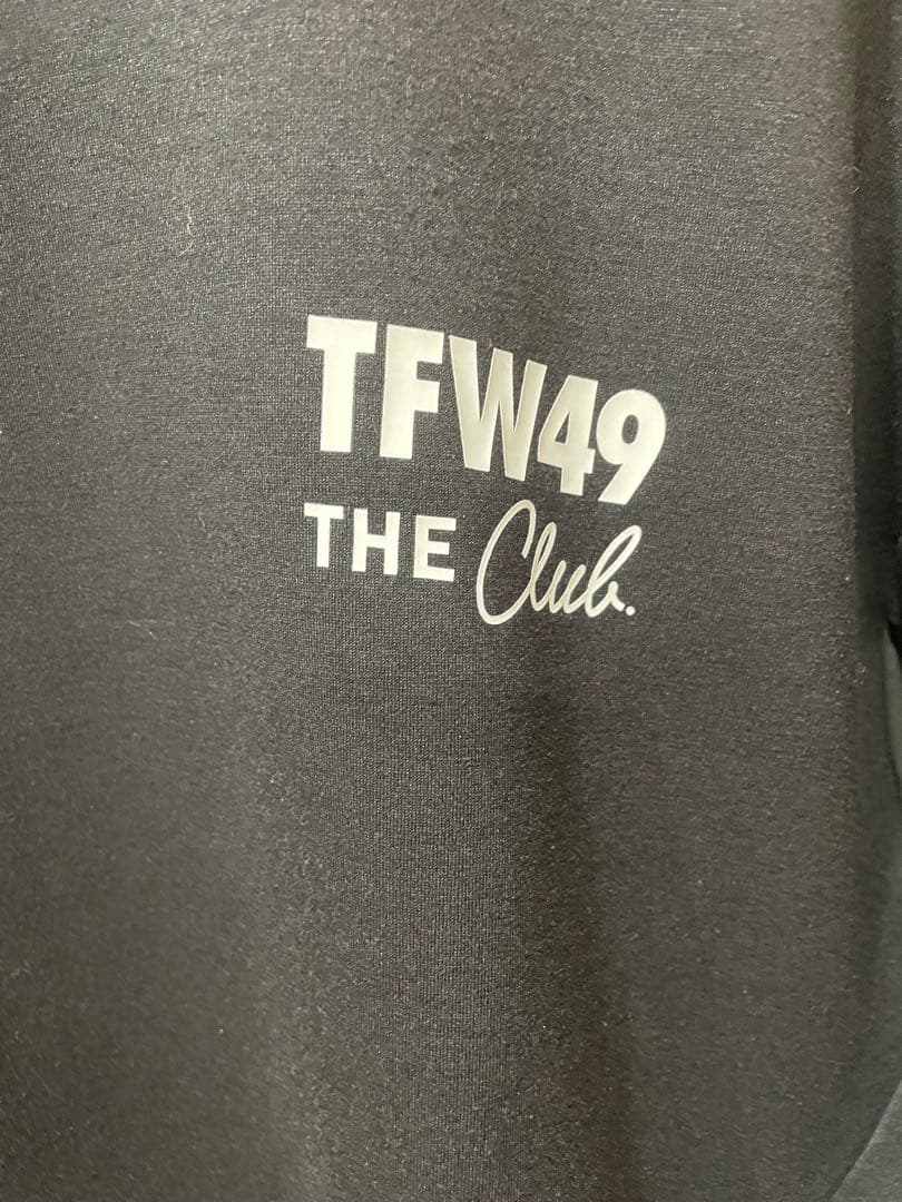 メンズウェア TFW49 THE CLUB CARDBOARD MATERIAL HOODIE
