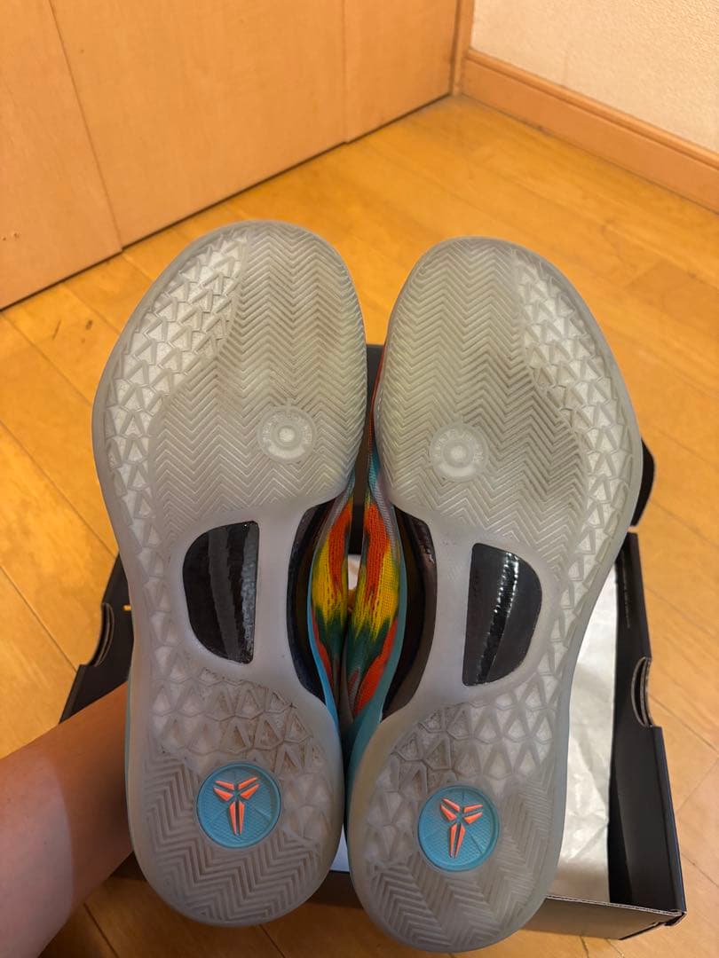 Nike Kobe シューズ カラフル