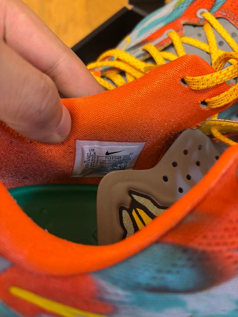Nike Kobe シューズ カラフル