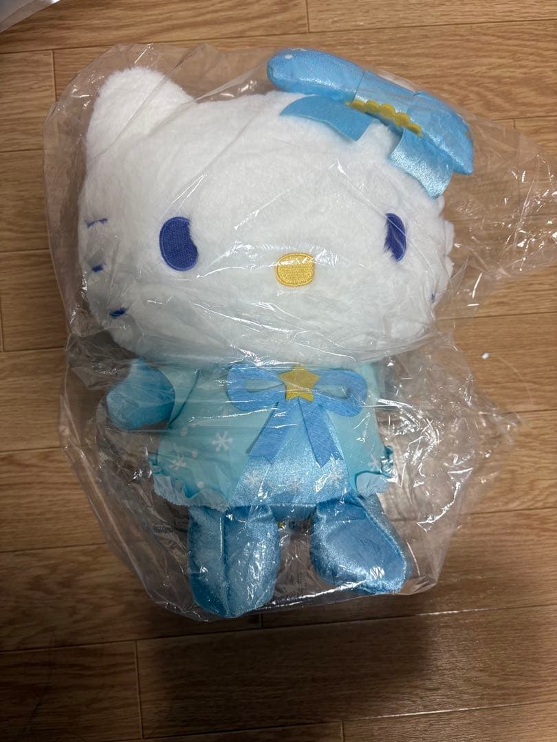 ハローキティ ぬいぐるみ、クッション４点セット