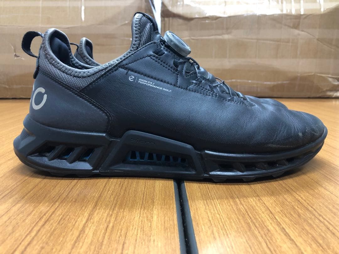 ECCOエコーバイオムC4ボア防水 スパイクレス ゴルフシューズ 2024モデル