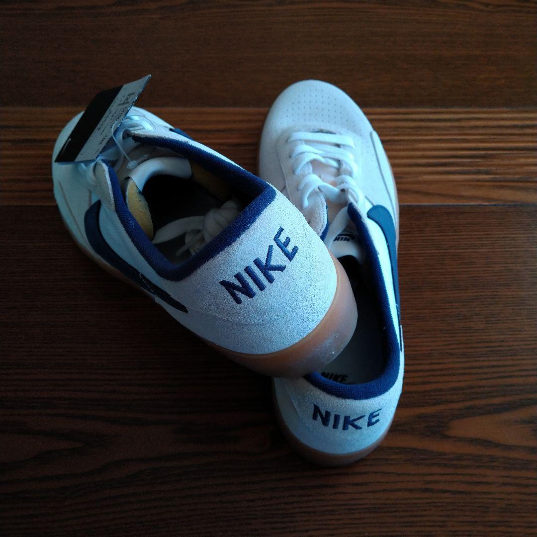 NIKE SB ホワイト/ネイビー シューズ