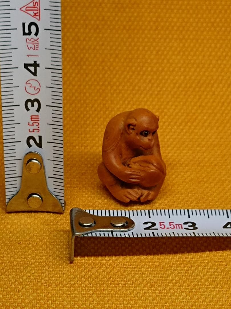 サル　木彫　根付　彫像　オブジェ　置物　インテリア　工芸品　美術品　A2732