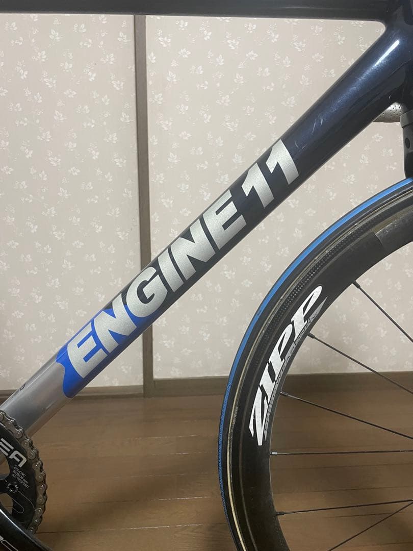 Engine11 Crit-D ピストバイク