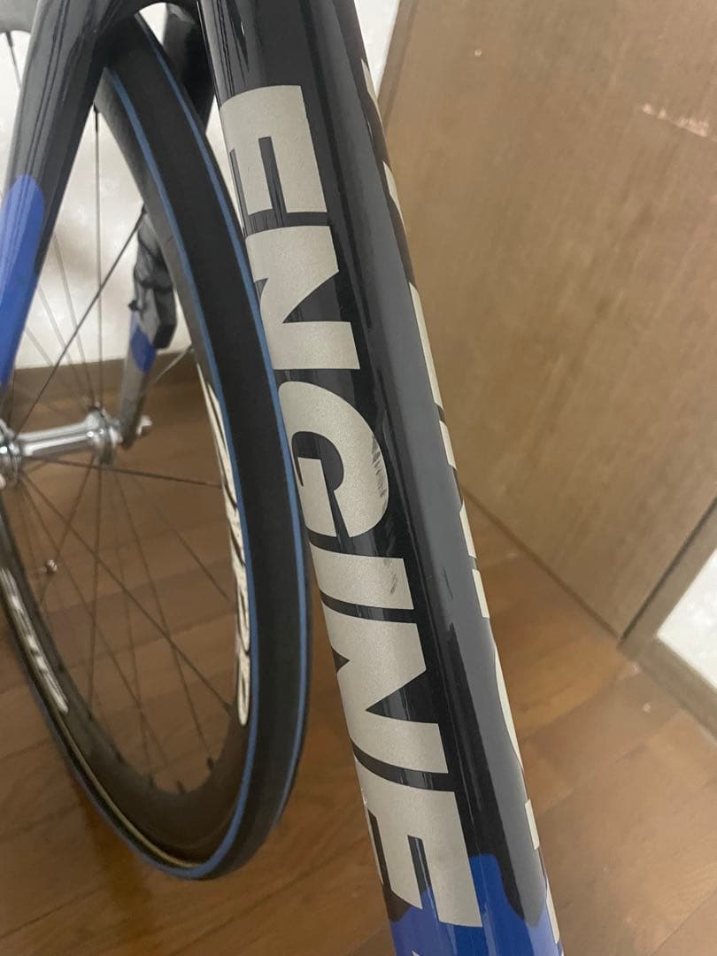 Engine11 Crit-D ピストバイク