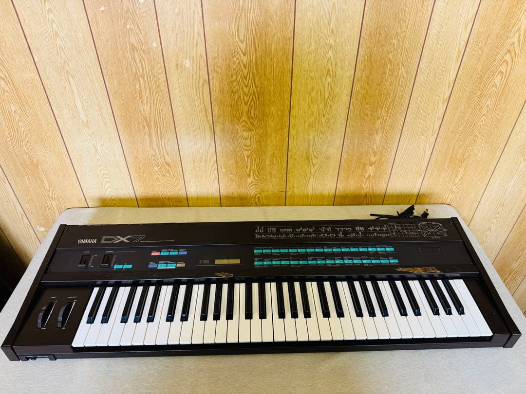 YAMAHA ヤマハ DX7 デジタルシンセサイザー