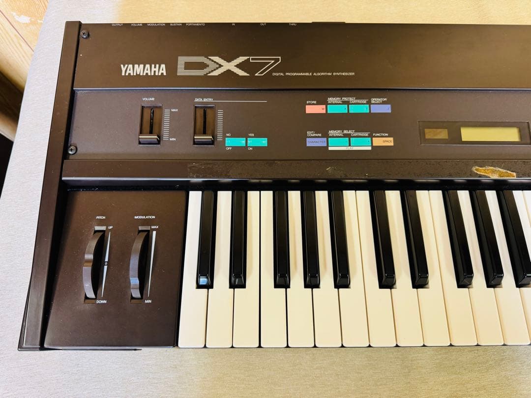 YAMAHA ヤマハ DX7 デジタルシンセサイザー