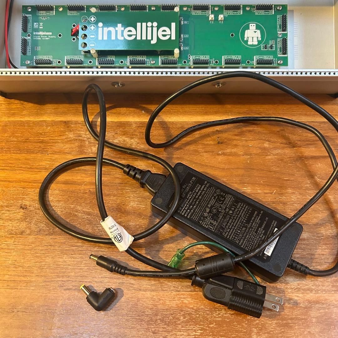 Intellijel 7U Performance Case 84HP ケース