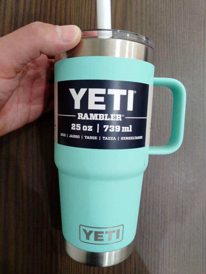 ☆YETI Rambler 25 oz☆ストロー付き ブラックマグ新品未使用品