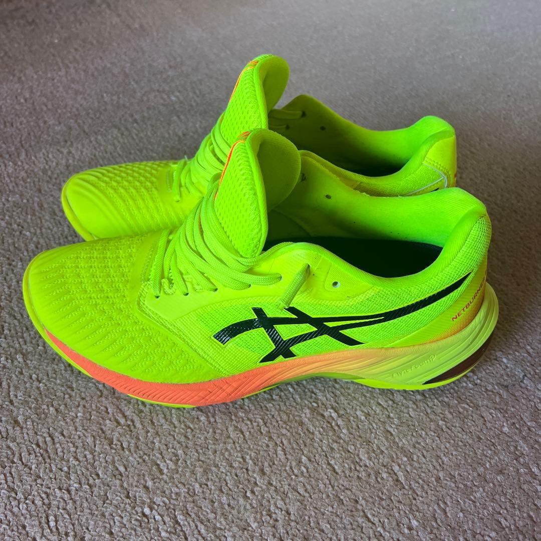 シューズ ASICS NETBURNER BALLISTIC FF