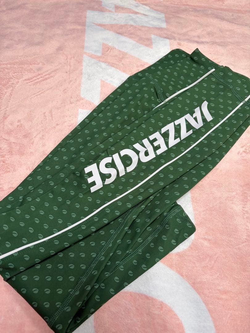 新品❗️ ジャザサイズ　レギンス Sサイズ　グリーン　アイコン