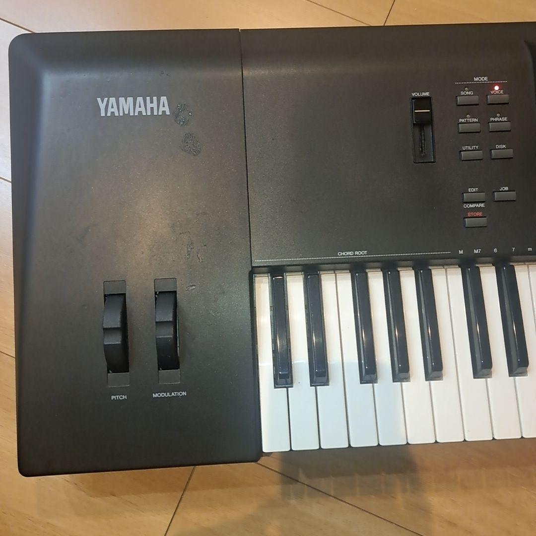 Yamaha ヤマハ　QS300 ヤマハ シンセサイザー qs-300