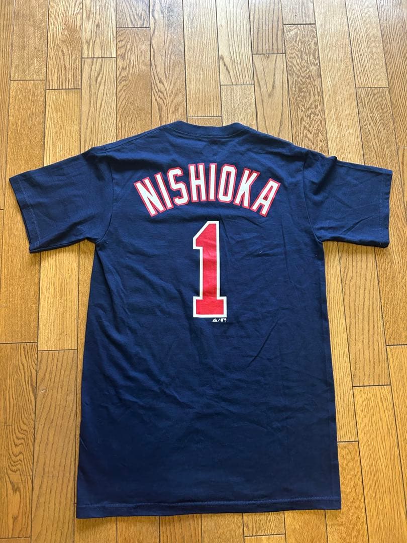 ミネソタ・ツインズ　西岡剛　直筆サイン入りTシャツ　背番号1 元阪神タイガース