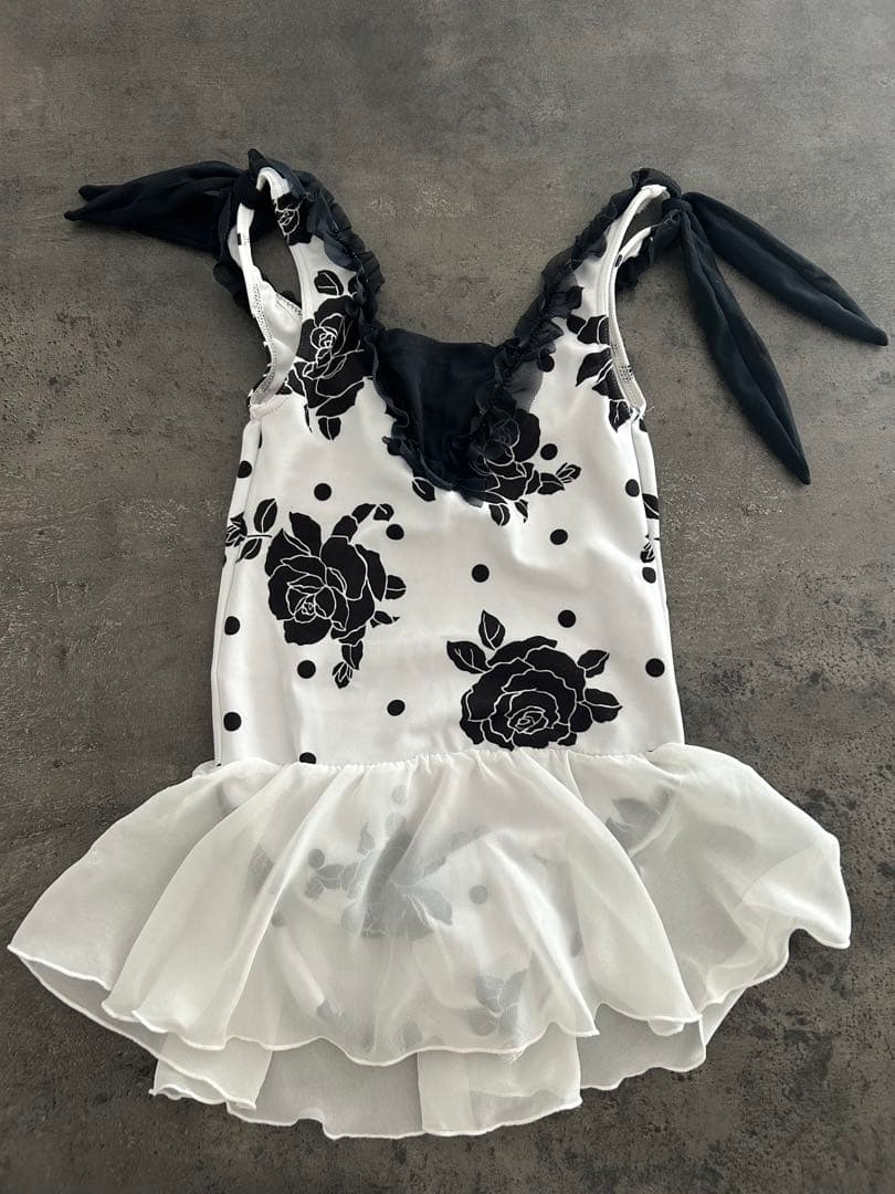stina kids レオタード/dalmatian rose white