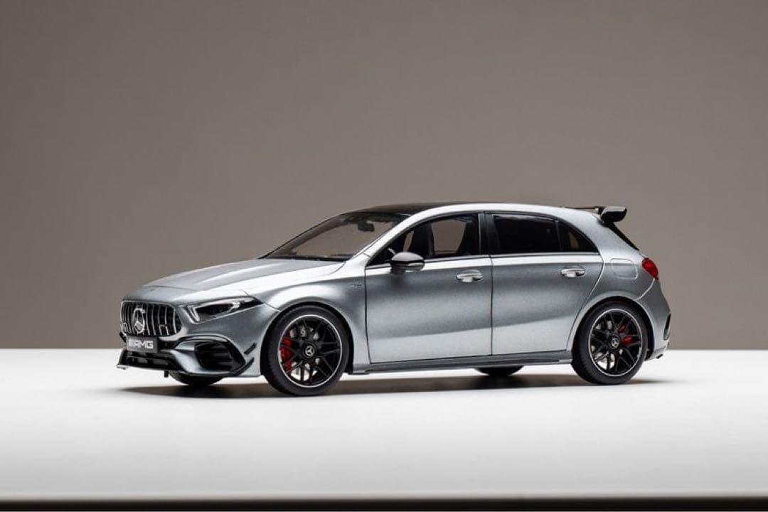AMG A45 １\18ミニカー
