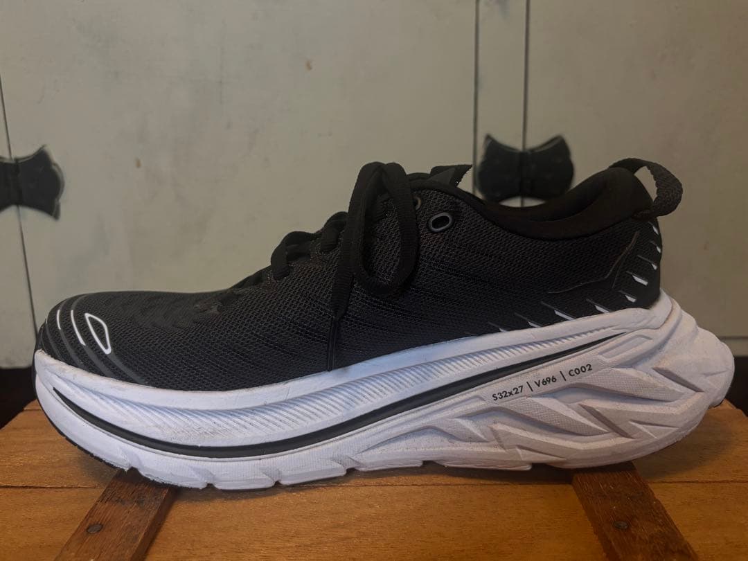 HOKA ランニングシューズ BONDI X 23cm