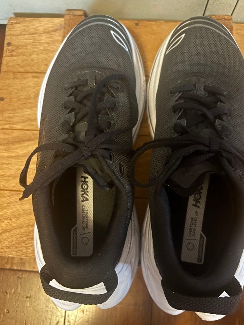 HOKA ランニングシューズ BONDI X 23cm
