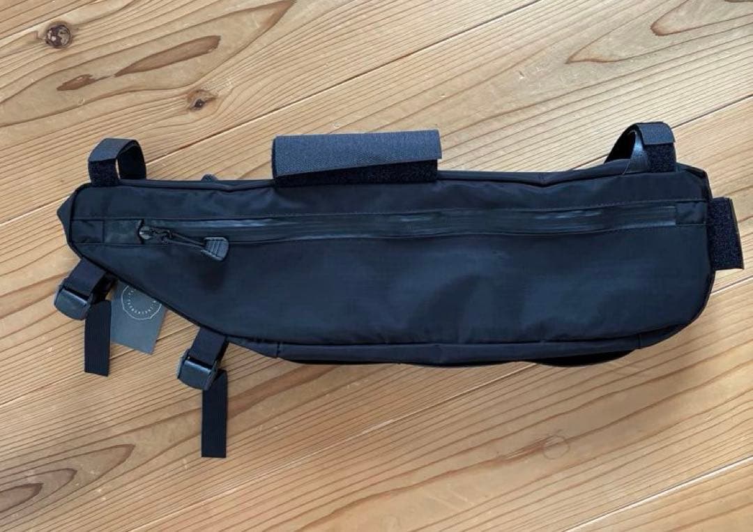 【新品未使用】FAIRWEATHER* frame bag (black)