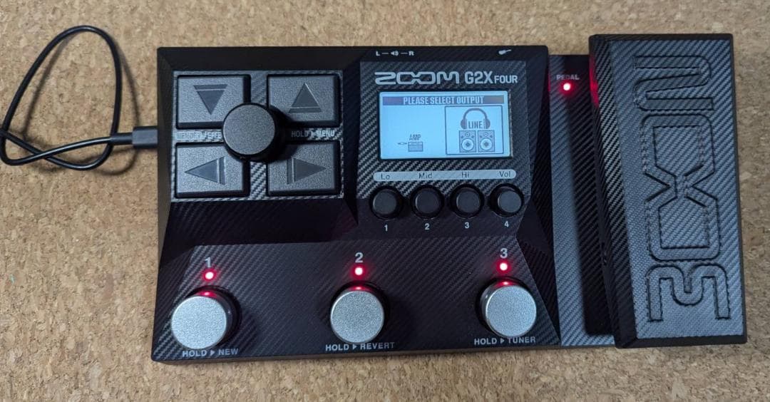 ZOOM G2X FOUR マルチエフェクター　+フットスイッチハット