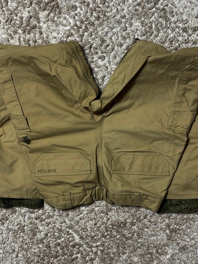 Burton カーゴパンツ　スノボウェア　カーキ　バートン　スノーウェア